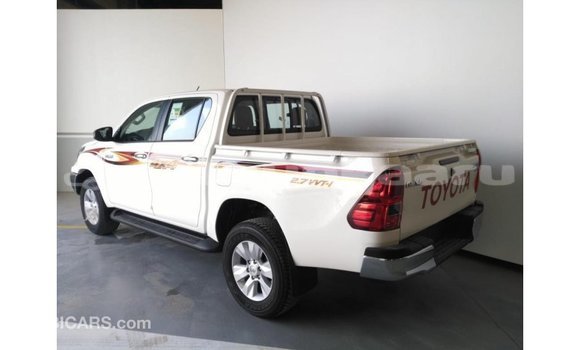 Buy Import Toyota Hilux White Car in Import - Dubai in Baa Buy Import Toyota Hilux White Car in Import - Dubai in Baa