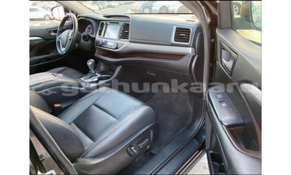 Buy Import Toyota Highlander Black Car in Import - Dubai in Baa Buy Import Toyota Highlander Black Car in Import - Dubai in Baa