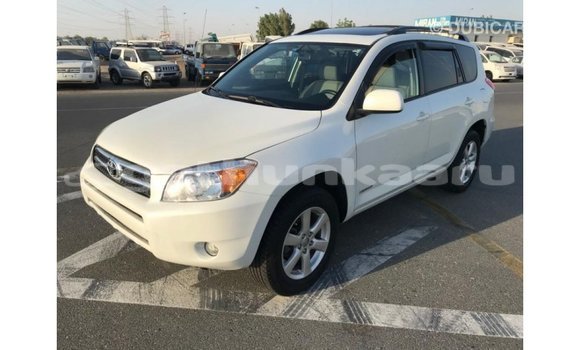 Buy Import Toyota 4Runner White Car in Import - Dubai in Baa Buy Import Toyota 4Runner White Car in Import - Dubai in Baa