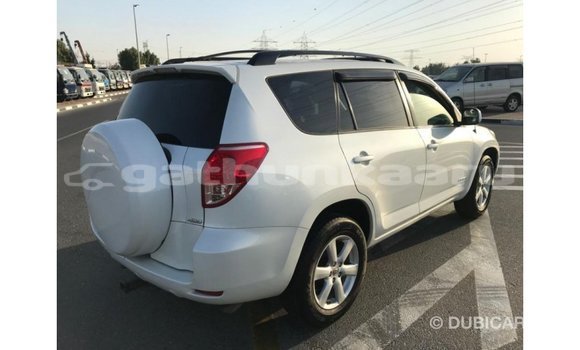 Buy Import Toyota 4Runner White Car in Import - Dubai in Baa Buy Import Toyota 4Runner White Car in Import - Dubai in Baa