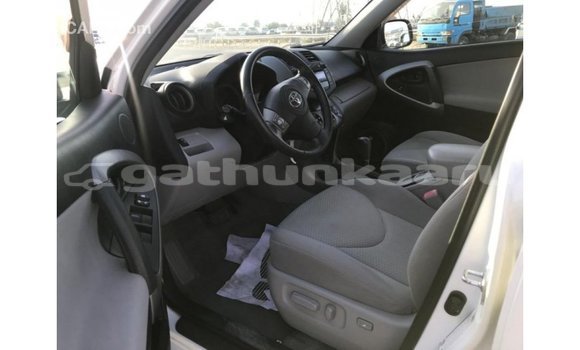 Buy Import Toyota 4Runner White Car in Import - Dubai in Baa Buy Import Toyota 4Runner White Car in Import - Dubai in Baa
