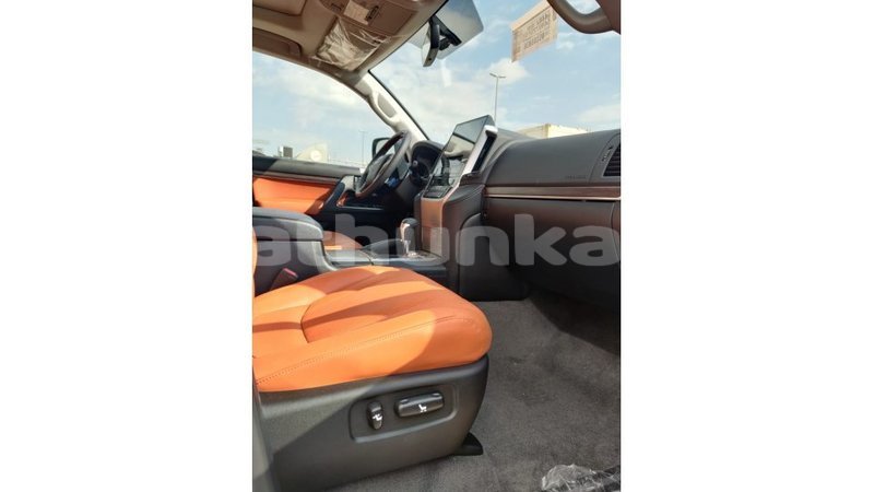 Big with watermark toyota land cruiser baa import dubai 1678