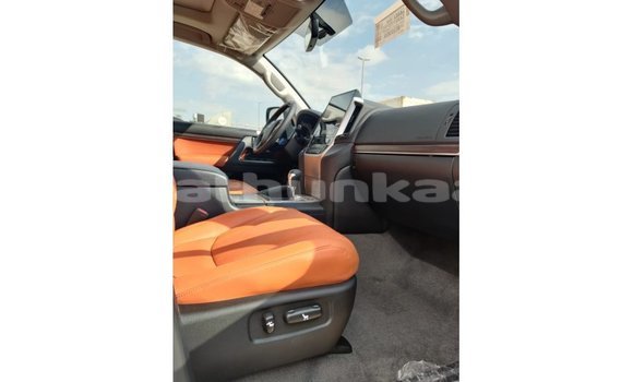 Buy Import Toyota Land Cruiser White Car in Import - Dubai in Baa Buy Import Toyota Land Cruiser White Car in Import - Dubai in Baa