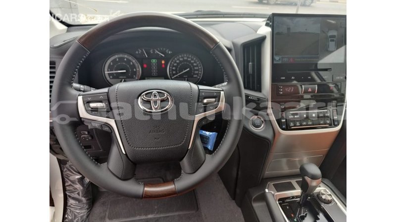 Big with watermark toyota land cruiser baa import dubai 1678