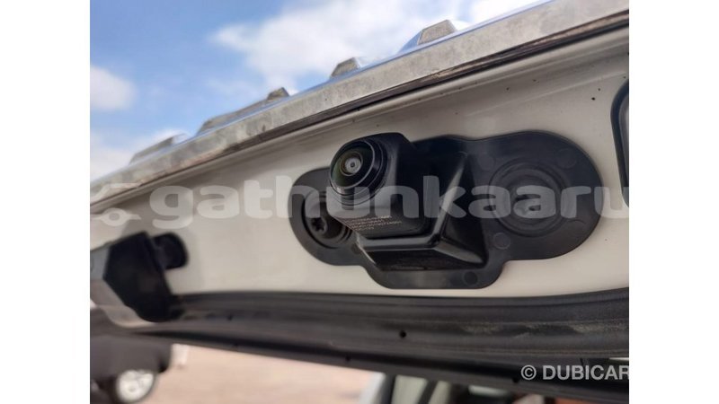 Big with watermark toyota land cruiser baa import dubai 1678