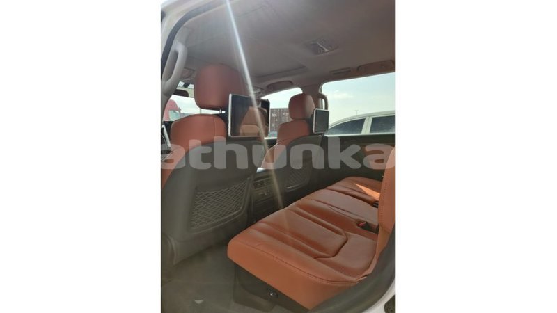 Big with watermark toyota land cruiser baa import dubai 1678
