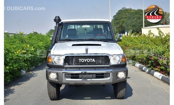 Buy Import Toyota Land Cruiser Other Car in Import - Dubai in Baa Buy Import Toyota Land Cruiser Other Car in Import - Dubai in Baa
