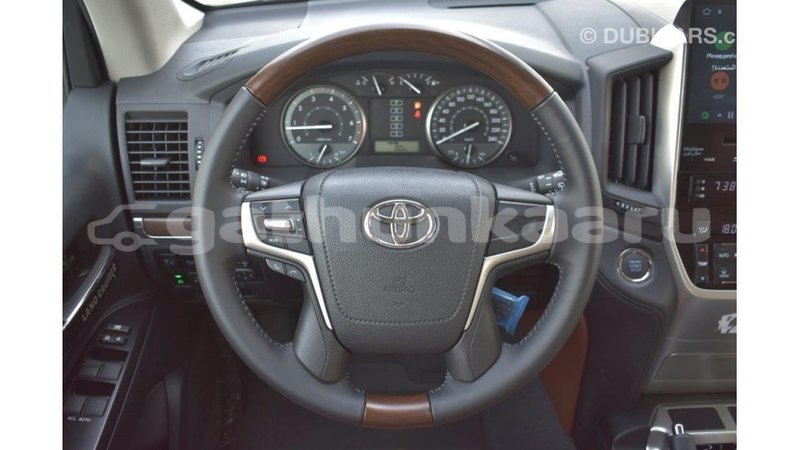 Big with watermark toyota land cruiser baa import dubai 1684