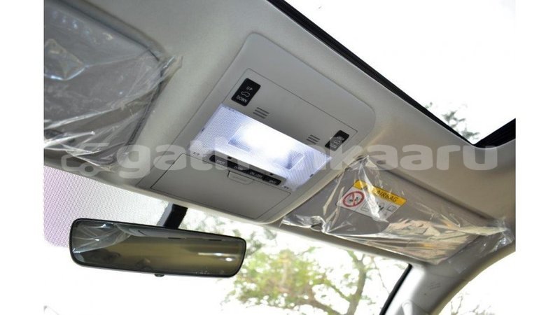 Big with watermark toyota land cruiser baa import dubai 1684