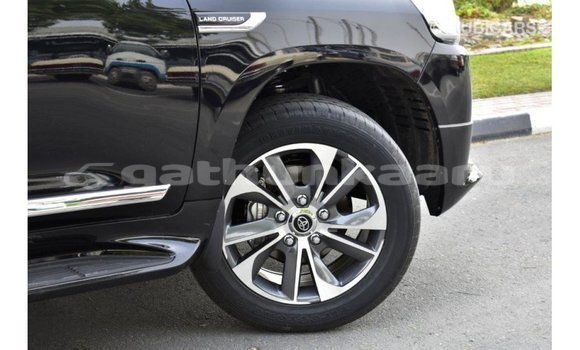 Buy Import Toyota Land Cruiser Black Car in Import - Dubai in Baa Buy Import Toyota Land Cruiser Black Car in Import - Dubai in Baa