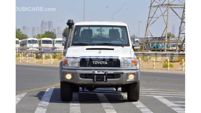 Big with watermark toyota land cruiser baa import dubai 1685