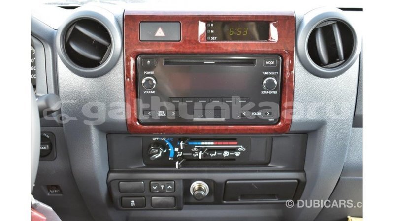 Big with watermark toyota land cruiser baa import dubai 1685