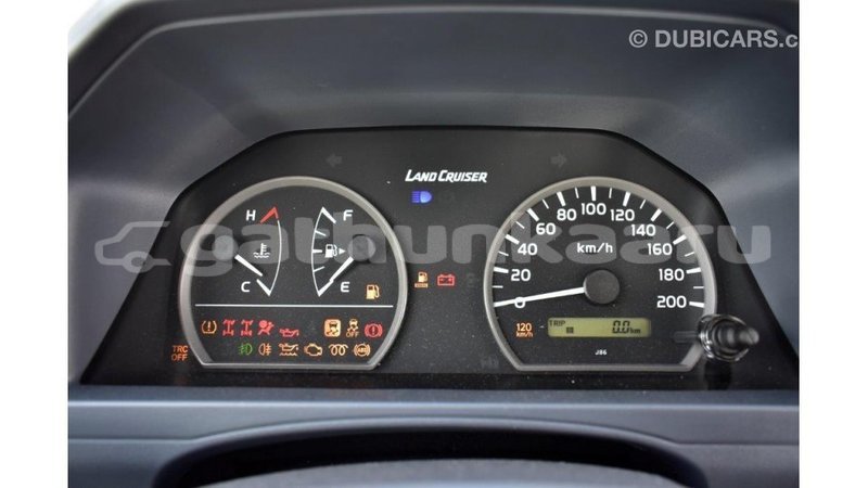 Big with watermark toyota land cruiser baa import dubai 1685