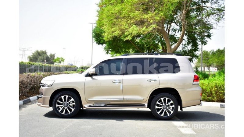 Big with watermark toyota land cruiser baa import dubai 1687