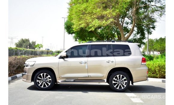 Buy Import Toyota Land Cruiser Other Car in Import - Dubai in Baa Buy Import Toyota Land Cruiser Other Car in Import - Dubai in Baa