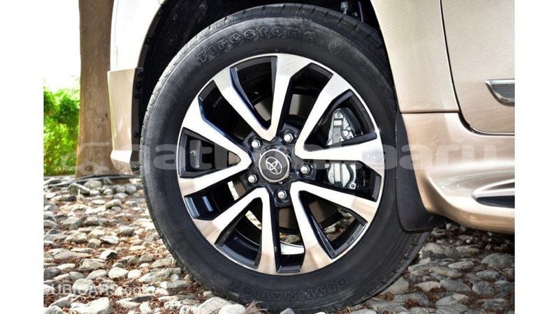 Big with watermark toyota land cruiser baa import dubai 1687