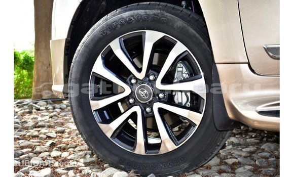 Buy Import Toyota Land Cruiser Other Car in Import - Dubai in Baa Buy Import Toyota Land Cruiser Other Car in Import - Dubai in Baa