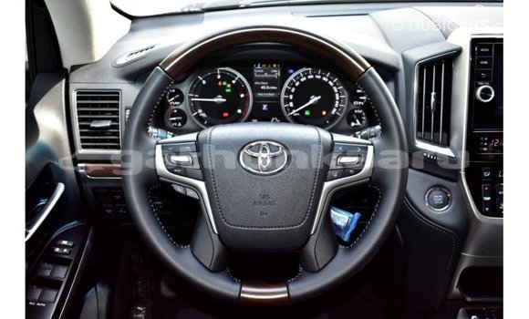 Buy Import Toyota Land Cruiser Other Car in Import - Dubai in Baa Buy Import Toyota Land Cruiser Other Car in Import - Dubai in Baa