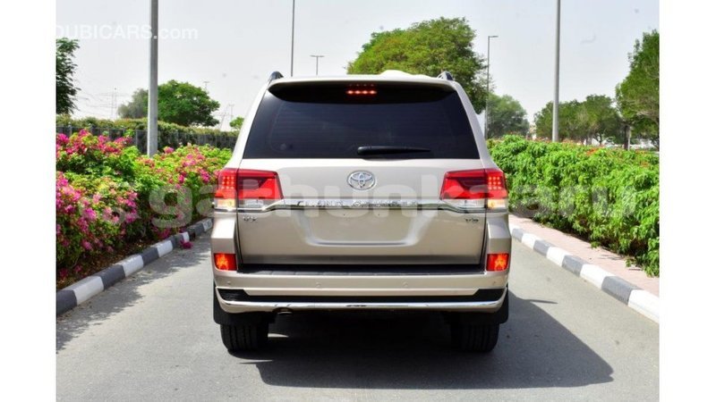 Big with watermark toyota land cruiser baa import dubai 1687