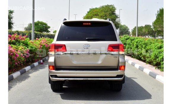 Buy Import Toyota Land Cruiser Other Car in Import - Dubai in Baa Buy Import Toyota Land Cruiser Other Car in Import - Dubai in Baa