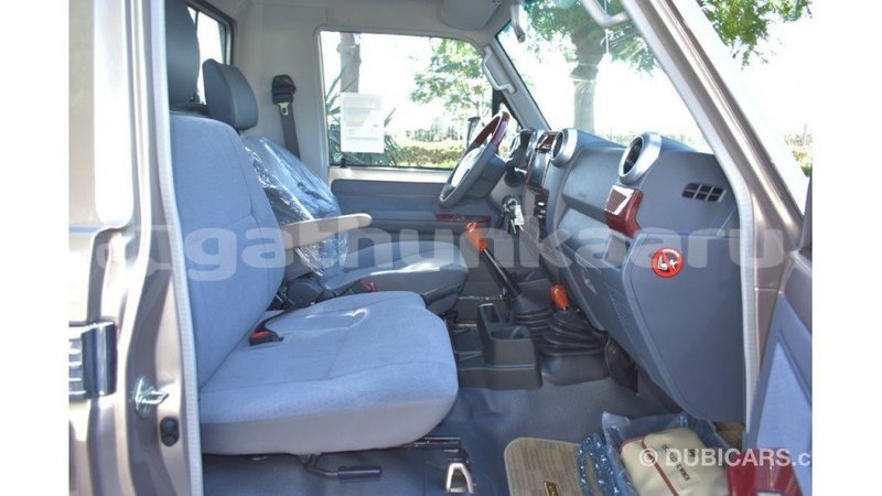 Big with watermark toyota land cruiser baa import dubai 1688