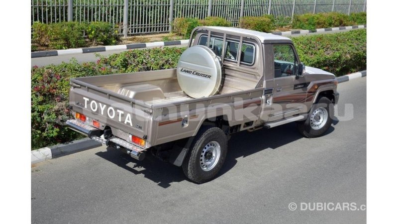 Big with watermark toyota land cruiser baa import dubai 1688