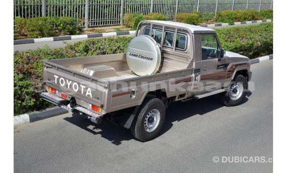 Buy Import Toyota Land Cruiser Other Car in Import - Dubai in Baa Buy Import Toyota Land Cruiser Other Car in Import - Dubai in Baa