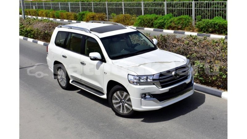 Big with watermark toyota land cruiser baa import dubai 1691