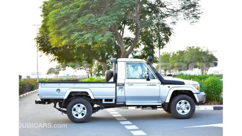 Big with watermark toyota land cruiser baa import dubai 1693