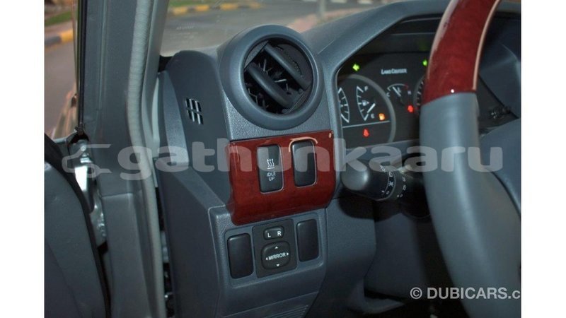 Big with watermark toyota land cruiser baa import dubai 1693