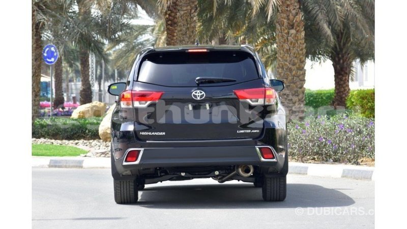 Big with watermark toyota highlander baa import dubai 1694
