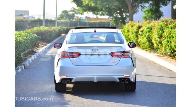 Big with watermark toyota camry baa import dubai 1695