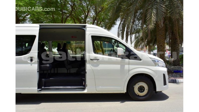 Big with watermark toyota hiace baa import dubai 1697