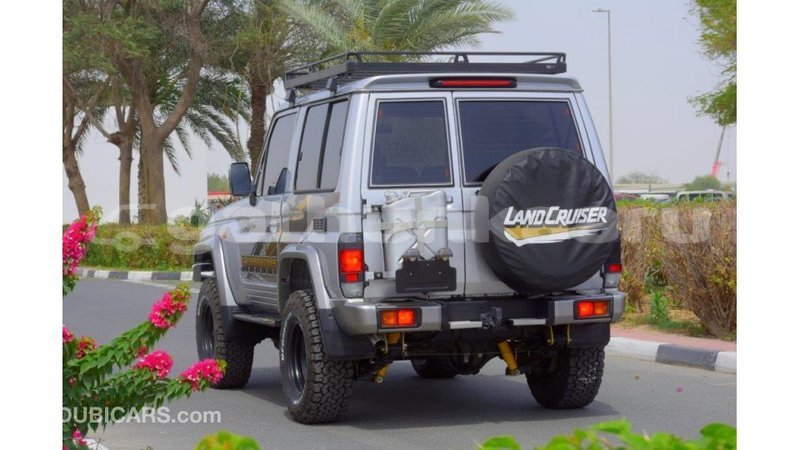 Big with watermark toyota land cruiser baa import dubai 1698