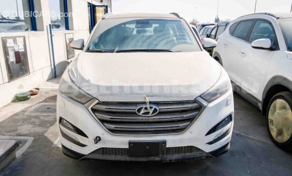 Buy Import Hyundai Tucson White Car in Import - Dubai in Baa Buy Import Hyundai Tucson White Car in Import - Dubai in Baa