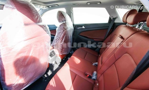 Buy Import Hyundai Tucson White Car in Import - Dubai in Baa Buy Import Hyundai Tucson White Car in Import - Dubai in Baa