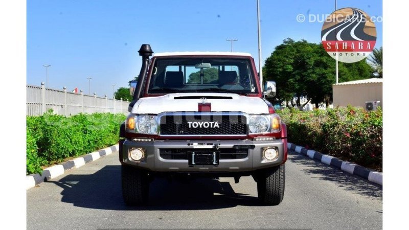 Big with watermark toyota land cruiser baa import dubai 1703