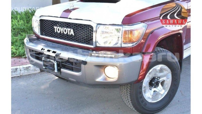 Big with watermark toyota land cruiser baa import dubai 1703