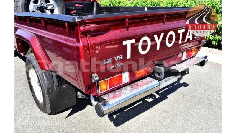 Big with watermark toyota land cruiser baa import dubai 1703
