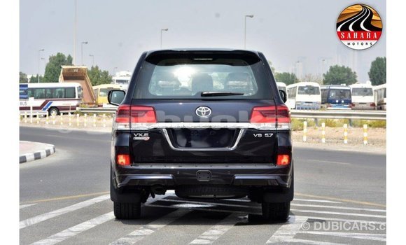 Buy Import Toyota Land Cruiser Black Car in Import - Dubai in Baa Buy Import Toyota Land Cruiser Black Car in Import - Dubai in Baa