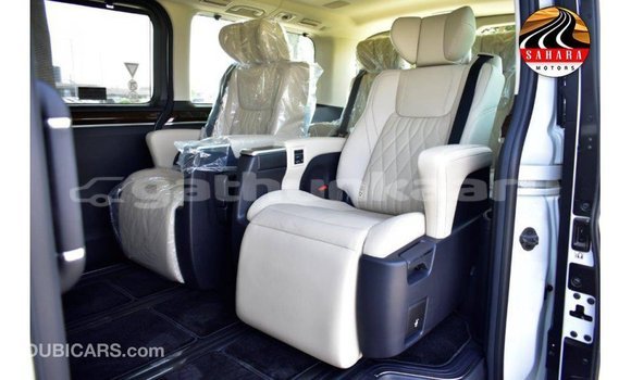 Buy Import Toyota Granvia White Car in Import - Dubai in Baa Buy Import Toyota Granvia White Car in Import - Dubai in Baa