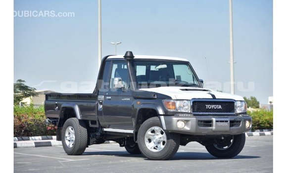 Buy Import Toyota Land Cruiser Other Car in Import - Dubai in Baa Buy Import Toyota Land Cruiser Other Car in Import - Dubai in Baa