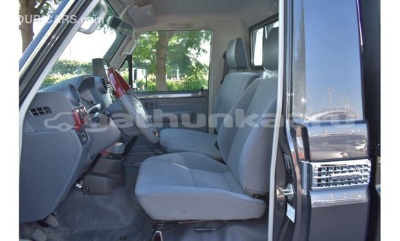 Buy Import Toyota Land Cruiser Other Car in Import - Dubai in Baa Buy Import Toyota Land Cruiser Other Car in Import - Dubai in Baa