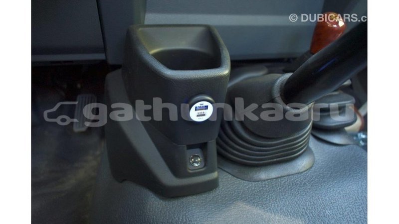 Big with watermark toyota land cruiser baa import dubai 1707