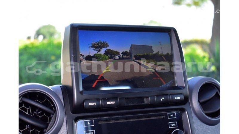 Big with watermark toyota land cruiser baa import dubai 1707