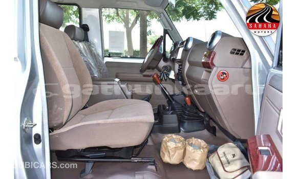 Buy Import Toyota Land Cruiser Other Car in Import - Dubai in Baa Buy Import Toyota Land Cruiser Other Car in Import - Dubai in Baa
