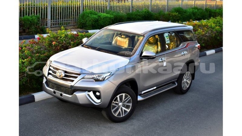 Big with watermark toyota fortuner baa import dubai 1711