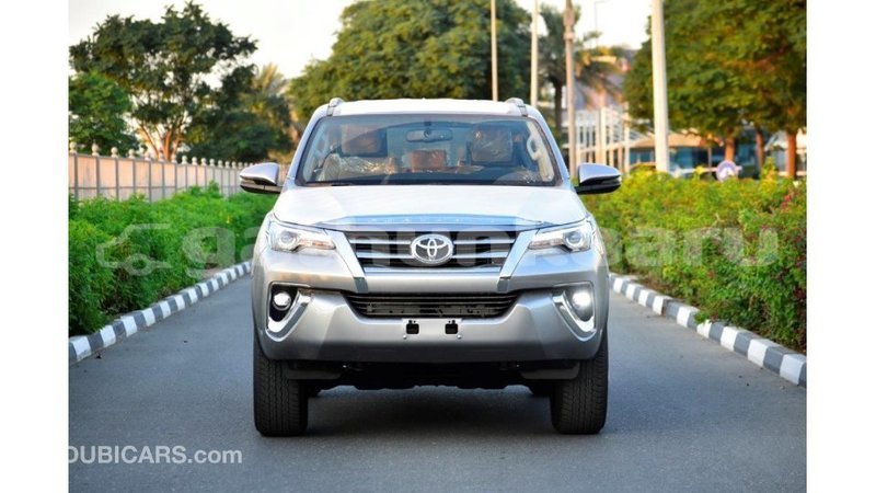 Big with watermark toyota fortuner baa import dubai 1711