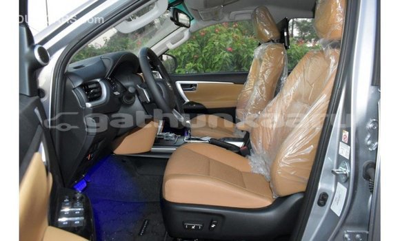 Buy Import Toyota Fortuner Other Car in Import - Dubai in Baa Buy Import Toyota Fortuner Other Car in Import - Dubai in Baa
