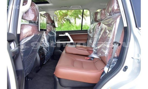 Buy Import Toyota Land Cruiser Other Car in Import - Dubai in Baa Buy Import Toyota Land Cruiser Other Car in Import - Dubai in Baa